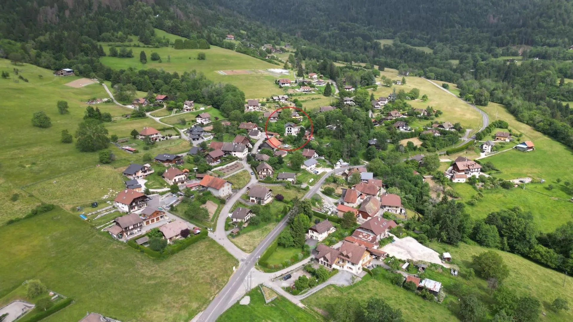 Apartment La Fruitiere De Verel, Logements Modulables Neufs, Calmes, Entre Lac Et Montagne, Max 11 Personnes Talloires
