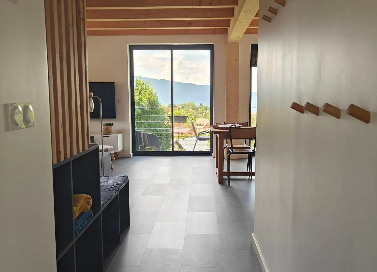 Apartment La Fruitiere De Verel, Logements Modulables Neufs, Calmes, Entre Lac Et Montagne, Max 11 Personnes Talloires