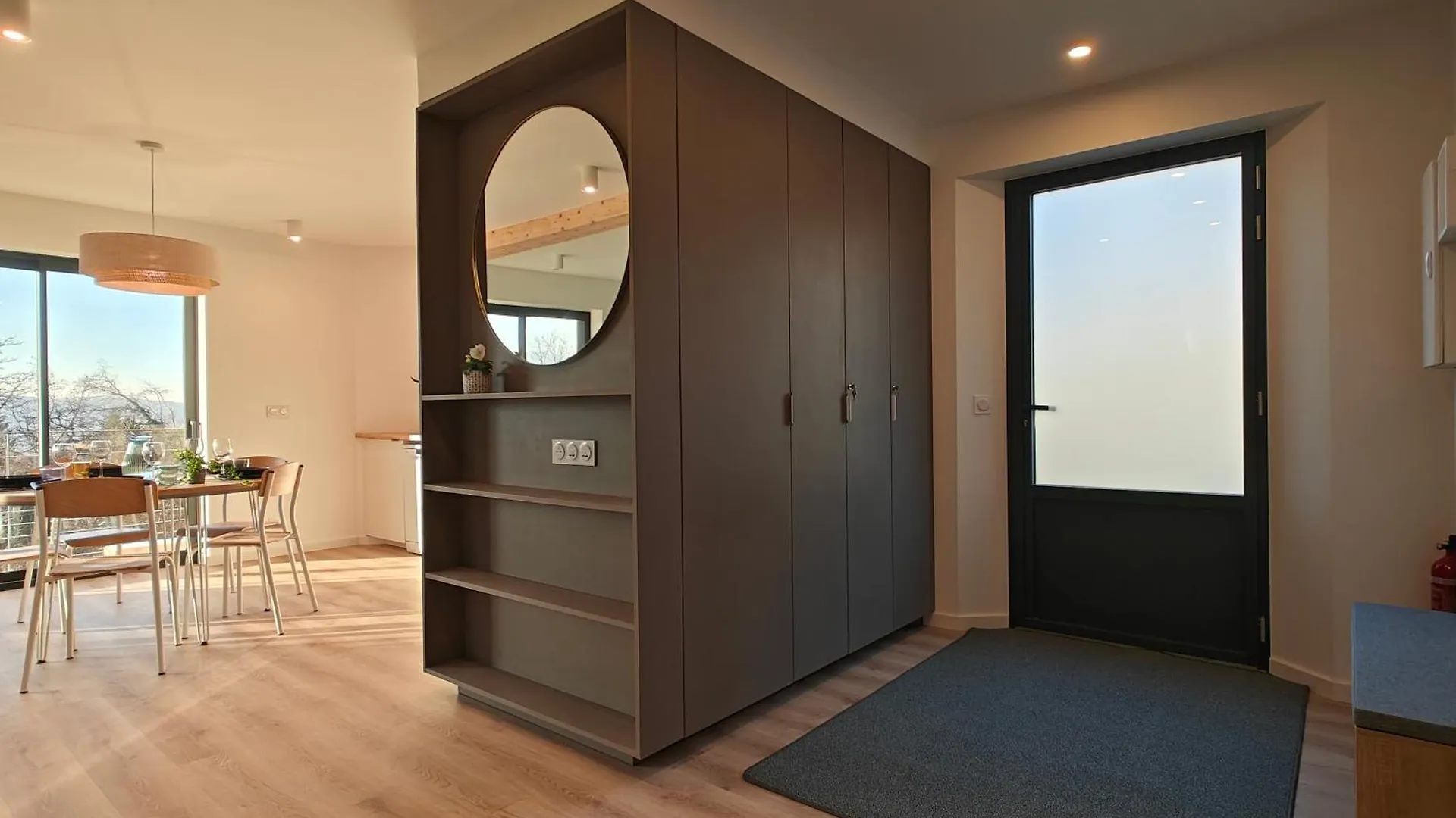Apartment La Fruitiere De Verel, Logements Modulables Neufs, Calmes, Entre Lac Et Montagne, Max 11 Personnes Talloires France