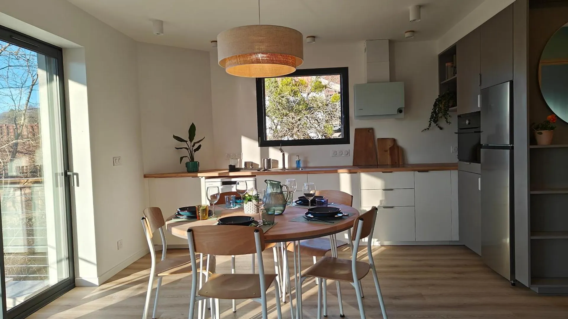 La Fruitiere De Verel, Logements Modulables Neufs, Calmes, Entre Lac Et Montagne, Max 11 Personnes Talloires